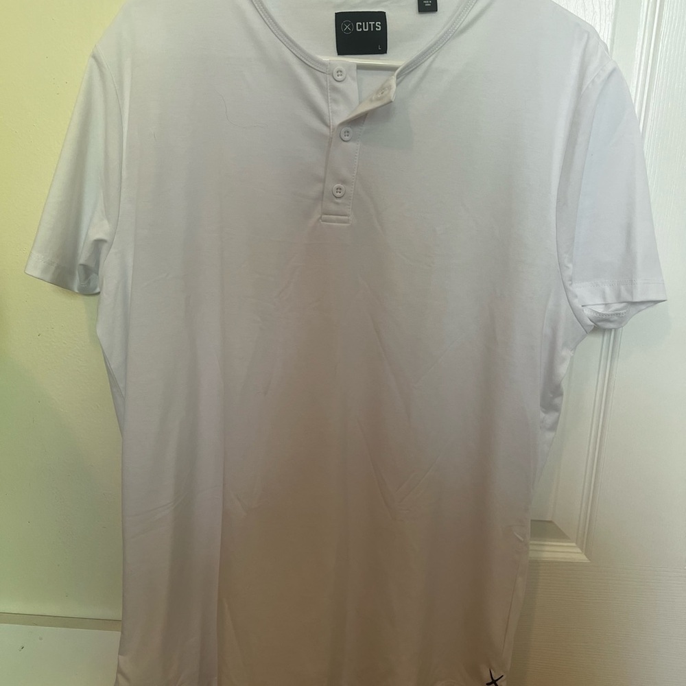 Men's cuts henley